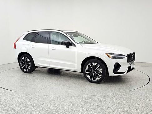 New 2026 Volvo XC60 T8 Plus w/ Climate Package AWD/4WD image 3