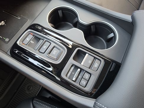 New 2026 Honda Pilot Touring image 24