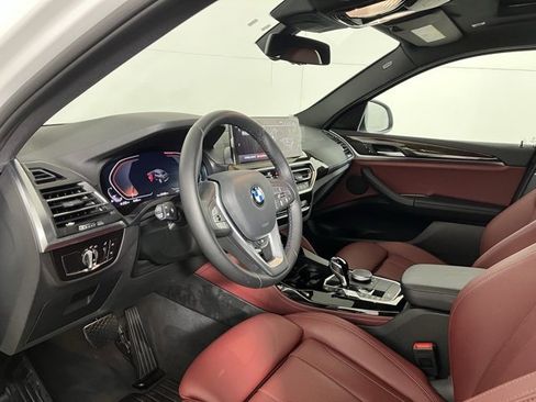 Used 2023 BMW X4 xDrive30i image 9