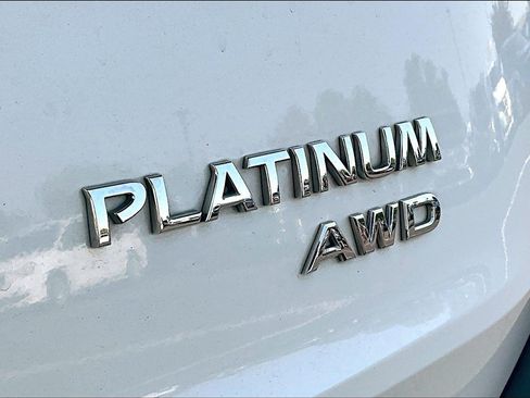Used 2023 Nissan Rogue Platinum w/ Platinum Premium Package AWD/4WD image 8
