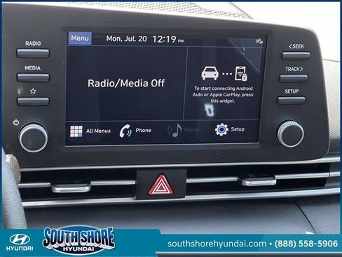 Certified 2023 Hyundai Elantra SEL FWD image 28