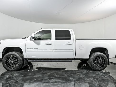 Used 2012 GMC Sierra 3500 Denali AWD/4WD image 6