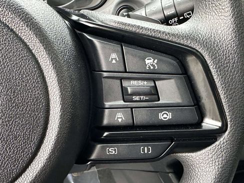 Used 2025 Subaru Crosstrek 2.0i Premium image 22