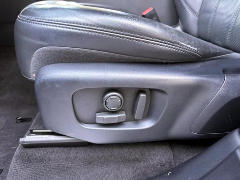 Used 2018 Land Rover Range Rover Sport HSE image 10