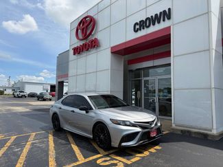 Used 2021 Toyota Camry SE AWD/4WD video 1