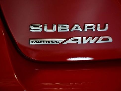 Used 2025 Subaru Crosstrek 2.0i Premium image 12