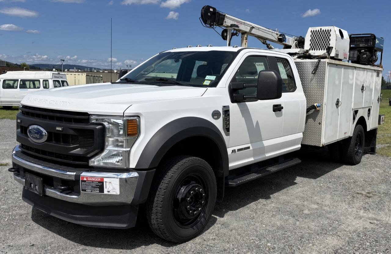 Used 2021 Ford F550 4x4 SuperCab Super Duty image 2