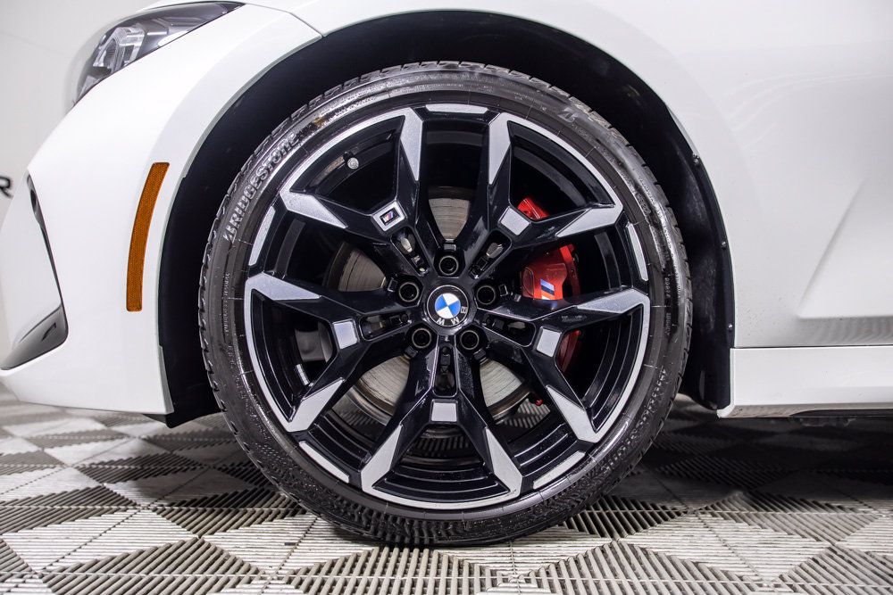 Used 2026 BMW 330i Sedan w/ M Sport Package RWD image 41