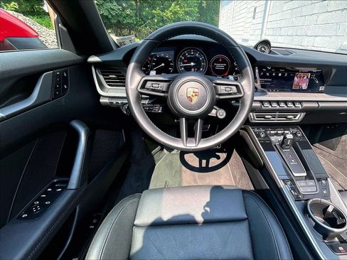Certified 2023 Porsche 911 Carrera RWD image 11