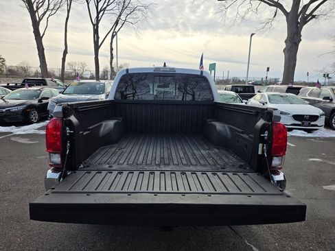 Used 2022 Toyota Tacoma SR5 image 28