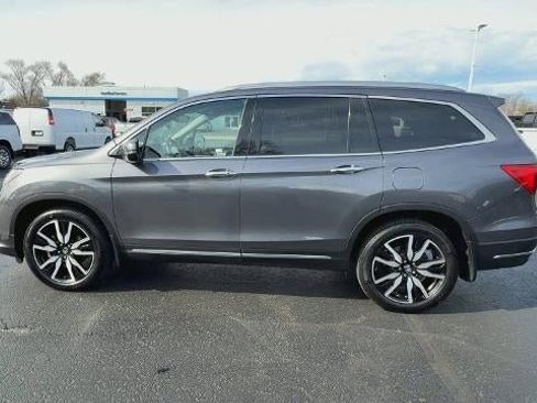 Used 2019 Honda Pilot Touring image 5