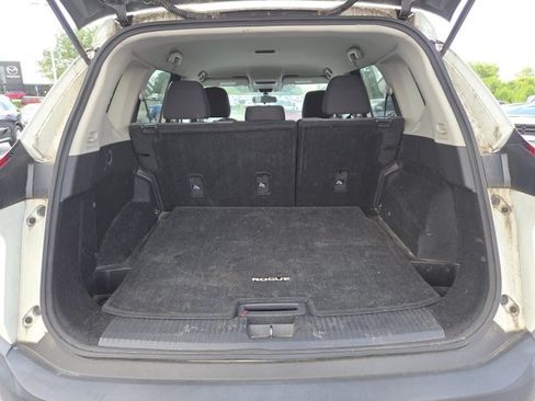 Used 2021 Nissan Rogue S AWD/4WD image 12