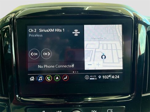 Used 2023 Chevrolet Traverse RS image 15