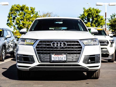 Used 2017 Audi Q7 3.0T Premium Plus image 2