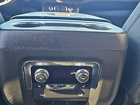 Used 2024 GMC Yukon XL AT4 w/ AT4 Premium Plus Package image 19