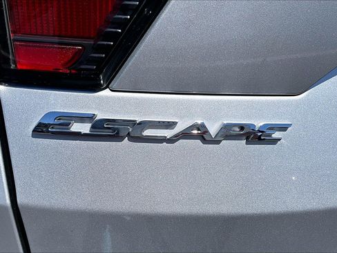 Used 2018 Ford Escape S FWD image 29