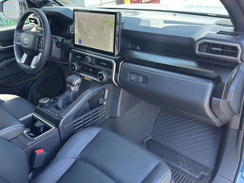 Used 2026 Toyota 4Runner Limited AWD/4WD image 11