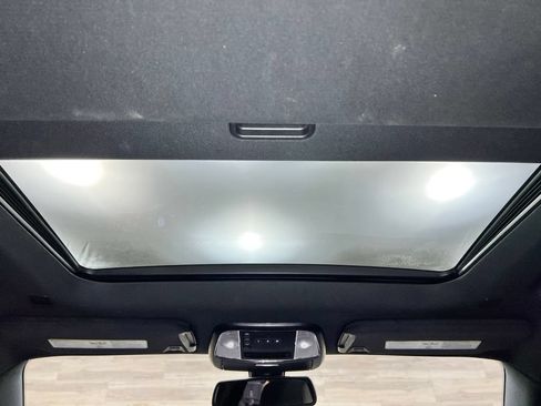 Used 2023 Dodge Charger Scat Pack w/ Harman/Kardon Audio Group RWD image 23