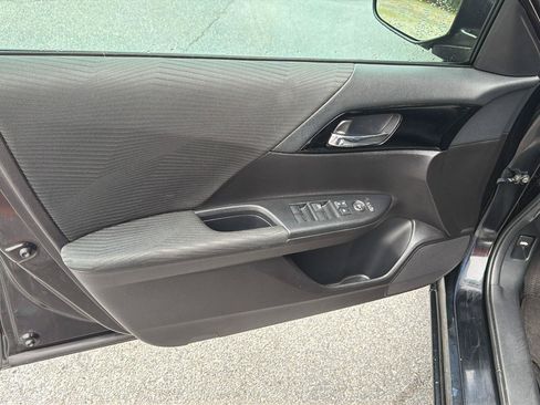 Used 2017 Honda Accord LX image 16