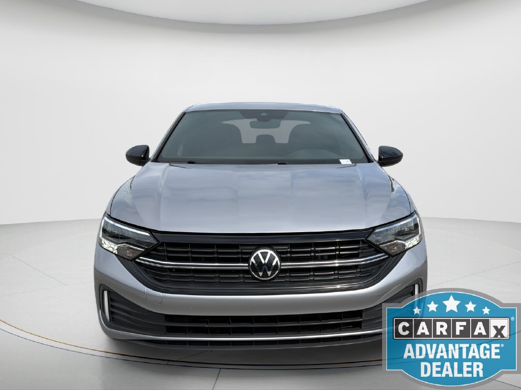 Used 2023 Volkswagen Jetta Sport FWD image 2