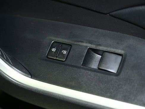 Used 2022 Toyota RAV4 LE image 47