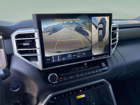 Used 2022 Toyota Tundra Platinum image 21