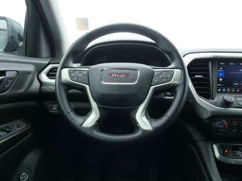 Used 2023 GMC Acadia SLT w/ Elevation Edition image 22