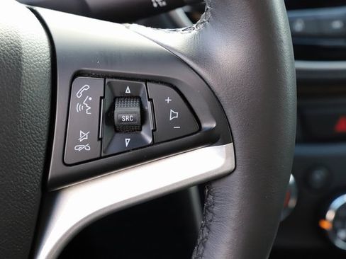 Used 2021 Chevrolet Trax LT w/ Redline Edition image 22