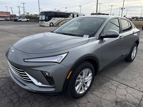 Used 2026 Buick Envista Preferred image 3