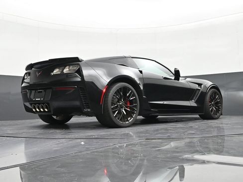 Used 2019 Chevrolet Corvette Z06 RWD image 24
