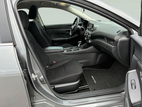 Used 2024 Nissan Sentra S FWD image 12