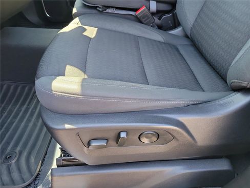 Used 2023 Chevrolet Silverado 1500 LT AWD/4WD image 17