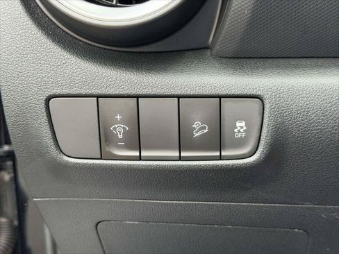 Used 2023 Hyundai Kona SEL w/ Cargo Package AWD/4WD image 23