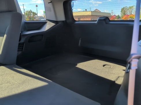 Used 2018 Chevrolet Tahoe LS image 31