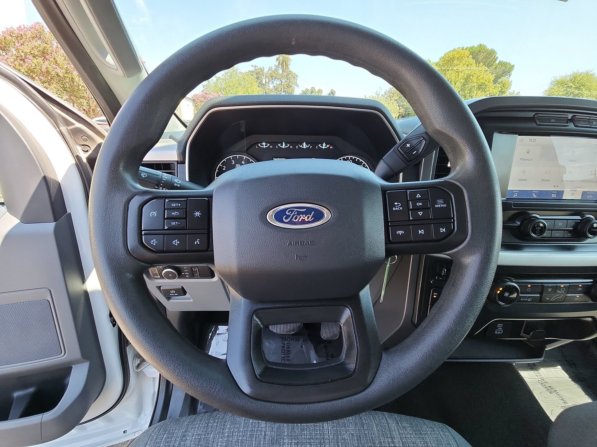 Used 2022 Ford F150 XLT w/ Trailer Tow Package AWD/4WD image 11