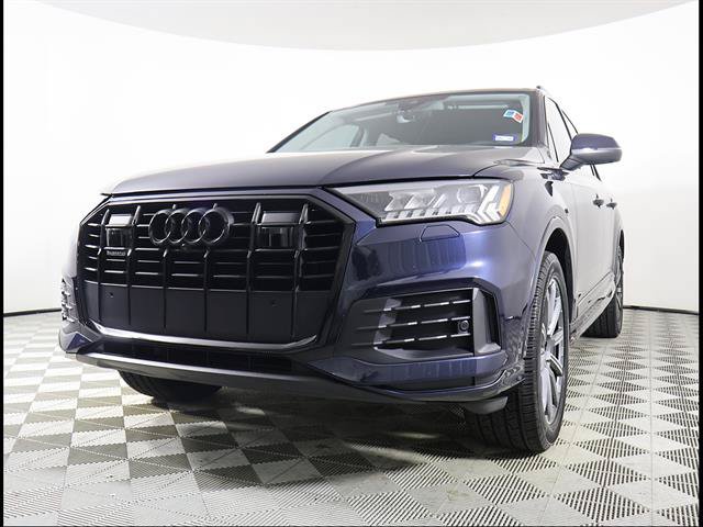 Used 2023 Audi Q7 2.0T Premium Plus w/ Premium Plus Package AWD/4WD image 2