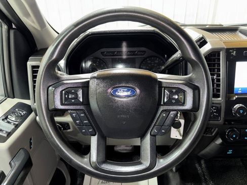 Used 2020 Ford F250 XL w/ Power Equipment Group image 18