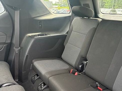 Used 2023 Chevrolet Traverse LT AWD/4WD image 13