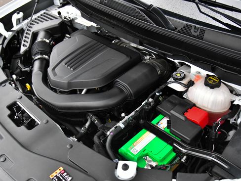 Used 2024 GMC Acadia Elevation image 58