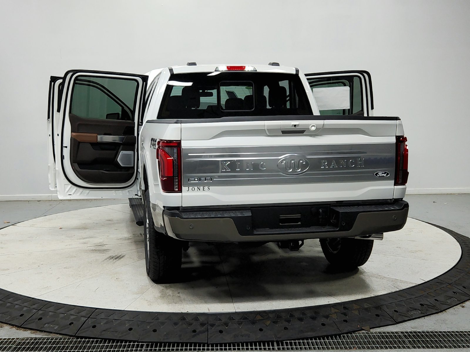 New 2026 Ford F150 King Ranch w/ Equipment Group 601A High AWD/4WD image 15
