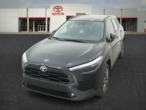New 2026 Toyota Corolla Cross XLE image 4