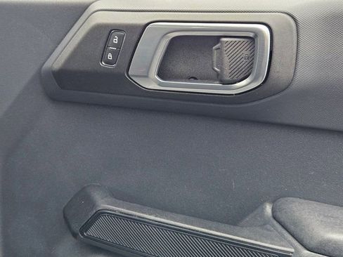 Used 2025 Ford Bronco Big Bend image 35