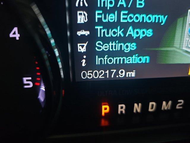 Used 2015 Ford F250 Platinum w/ FX4 Off-Road Package AWD/4WD image 16