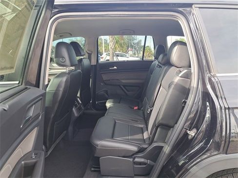 Used 2022 Volkswagen Atlas SE image 11