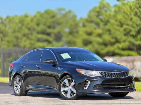 Used 2017 Kia Optima SX FWD image 5