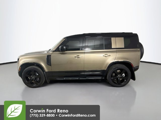 Used 2025 Land Rover Defender 110 X-Dynamic SE AWD/4WD image 4