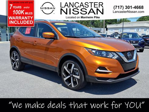 Certified 2022 Nissan Rogue Sport SL AWD/4WD image 1
