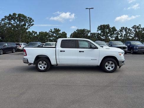 Used 2023 RAM 1500 Big Horn AWD/4WD image 5