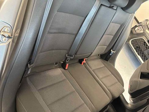 Used 2011 Volkswagen Golf 4-Door image 23