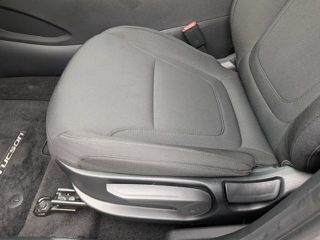 Used 2026 Hyundai Tucson SE FWD image 24
